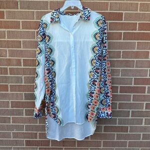 Boden Holiday Longer Line Button down front Shirt Size 6